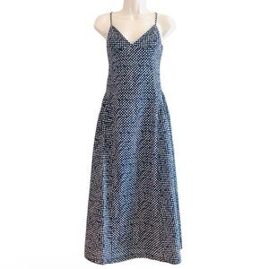 Madewell Blue and White Midi Dress size 12 
Not new. Worn once